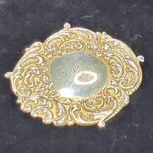 Silver Tone Pressed Metal Brooch 1.5” Vtg